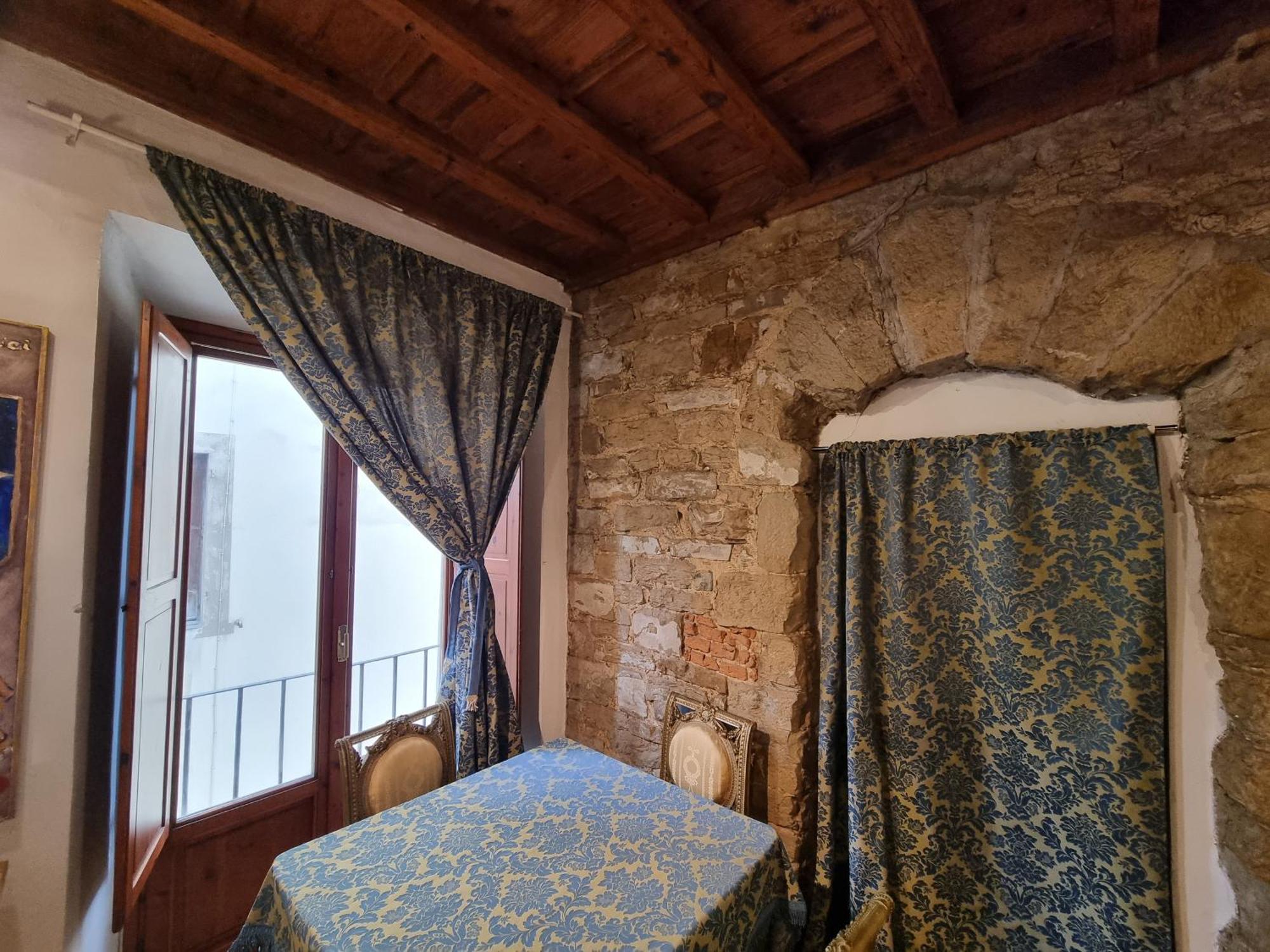 La Sede Dell'Arte Monolocale Studio E Camere In Torre Medievale Vicino A Duomo E Piazza Signoria Florenz Exterior foto