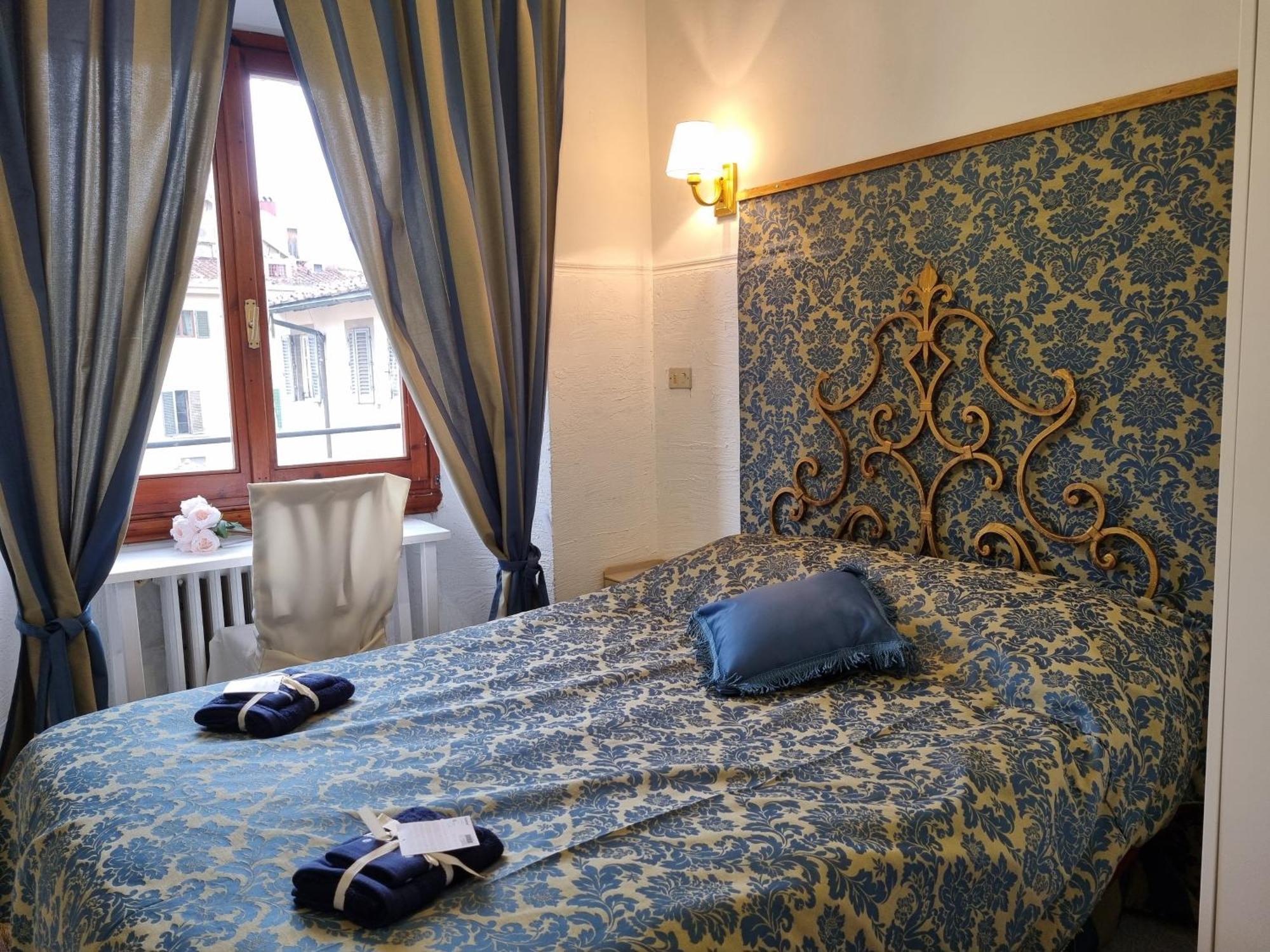 La Sede Dell'Arte Monolocale Studio E Camere In Torre Medievale Vicino A Duomo E Piazza Signoria Florenz Exterior foto