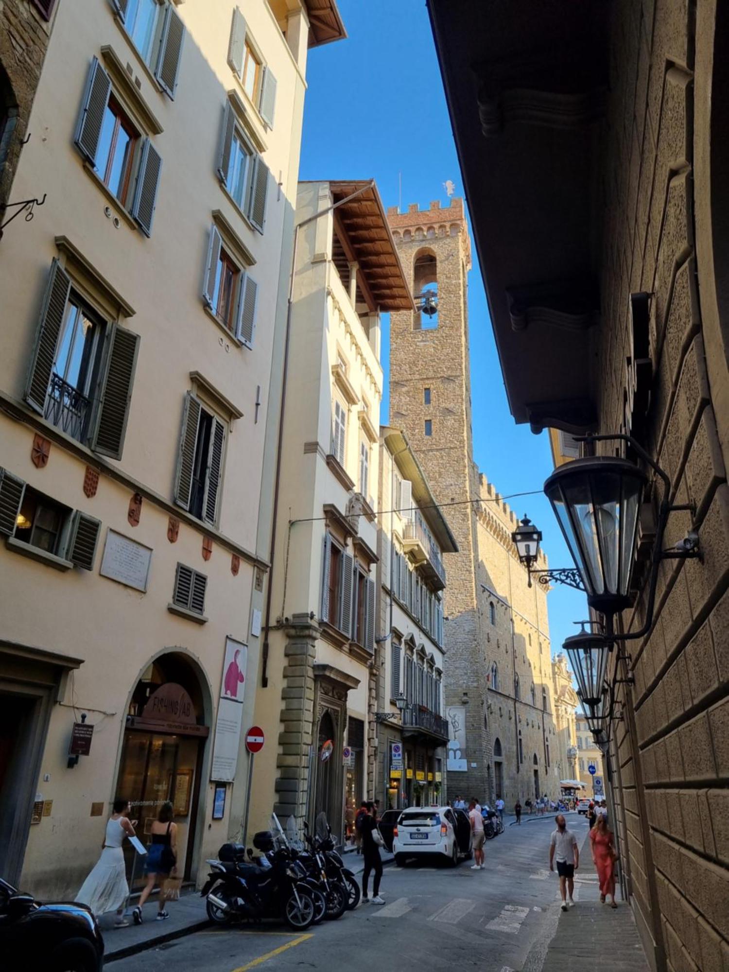 La Sede Dell'Arte Monolocale Studio E Camere In Torre Medievale Vicino A Duomo E Piazza Signoria Florenz Exterior foto